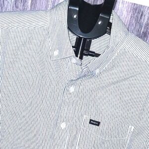 RVCA Mens Seersucker Striped Short Sleeve‎ Button Down Shirt Casual